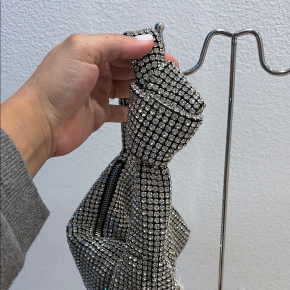 Crystal knotted bag